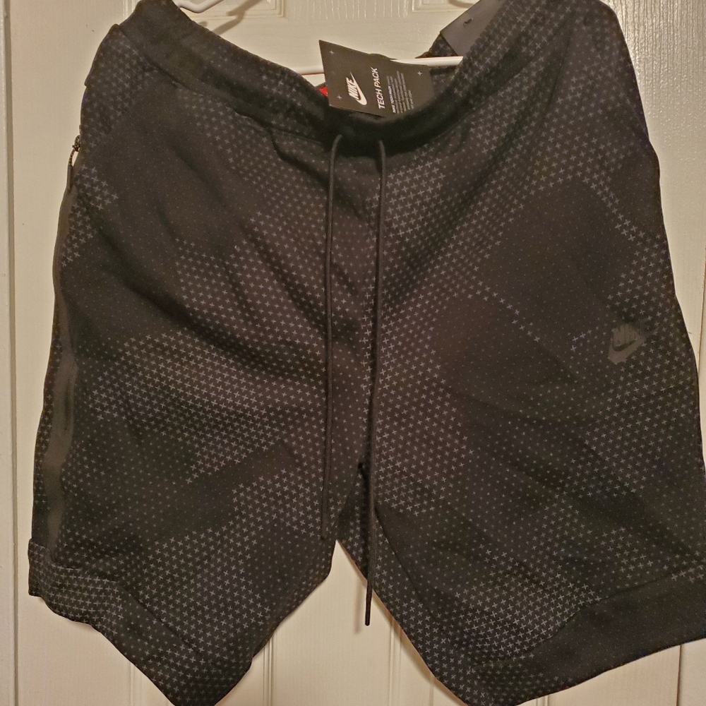 Nike tech men shorts Im selling both pairs